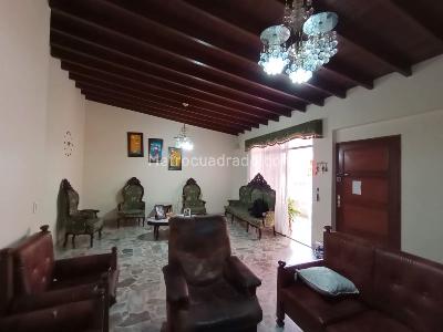 Apartamento en venta en Laureles, Medellín · foto 2 de 18