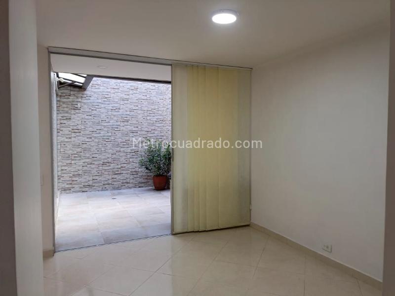 Casa amplia de 3 Alcobas en Belén, conjunto cerrado