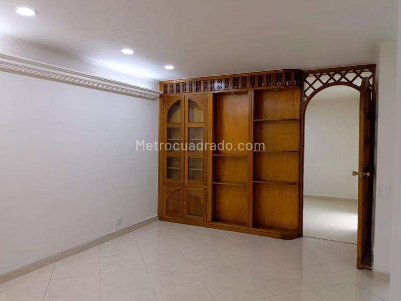 Casa amplia de 3 Alcobas en Belén, conjunto cerrado - 6