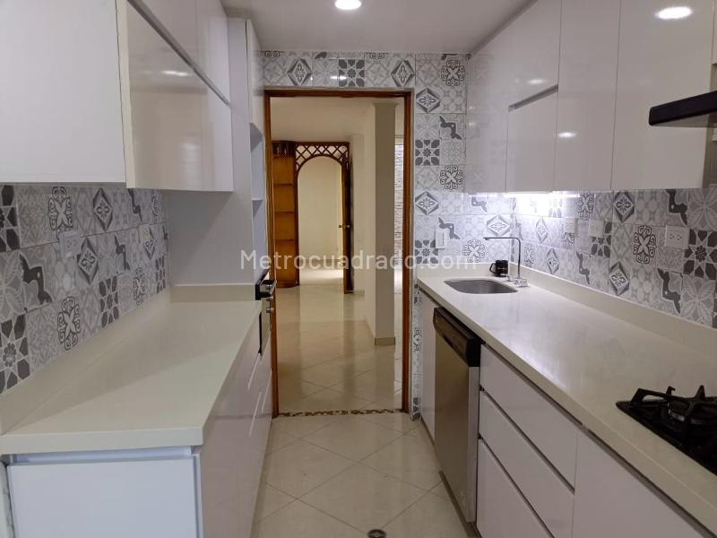 Casa amplia de 3 Alcobas en Belén, conjunto cerrado - 9