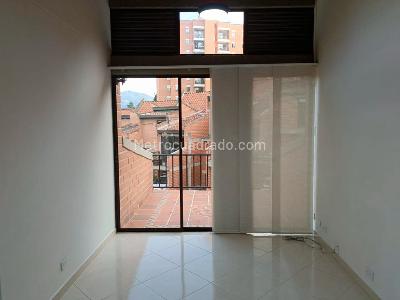 Casa de 3 alcobas en venta en Belen, Medellín, 190 m² · foto 14 de 20