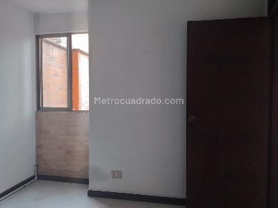 Apartamento en venta en Laureles, Medellín · foto 13 de 19