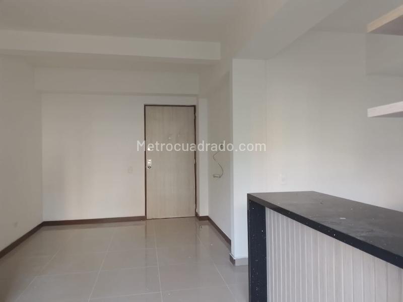 3BR Apartment for Rent in La Amúrica with Balcony & Gated Amenities - 2