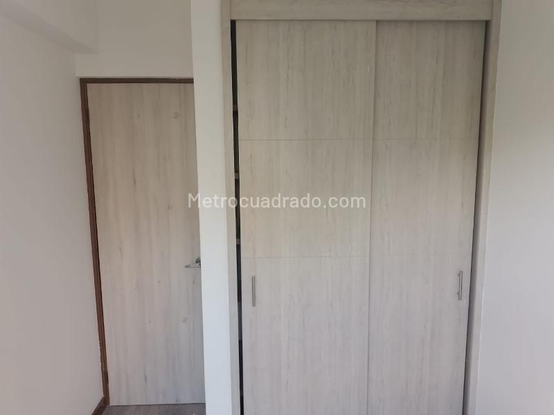 3BR Apartment for Rent in La Amúrica with Balcony & Gated Amenities - 8