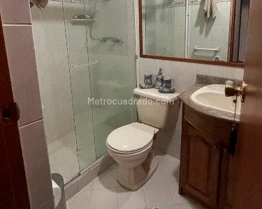 Apartamento de 2 alcobas en venta en Belen, Medellín, 68 m² · foto 11 de 12