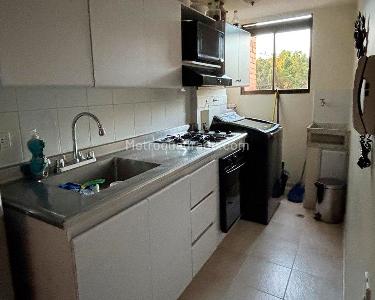 Apartamento de 2 alcobas en venta en Belen, Medellín, 68 m² · foto 4 de 12