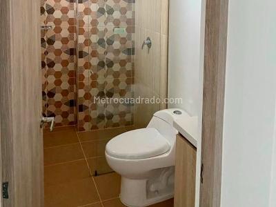 Apartamento de 3 alcobas en arriendo en Laureles, Medellín, 134 m² · foto 10 de 11