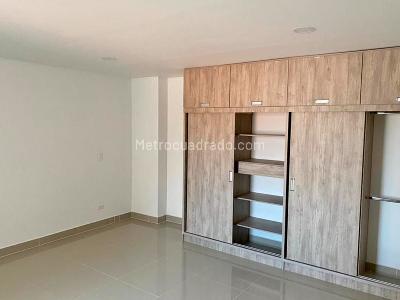 Apartamento de 3 alcobas en arriendo en Laureles, Medellín, 134 m² · foto 5 de 11
