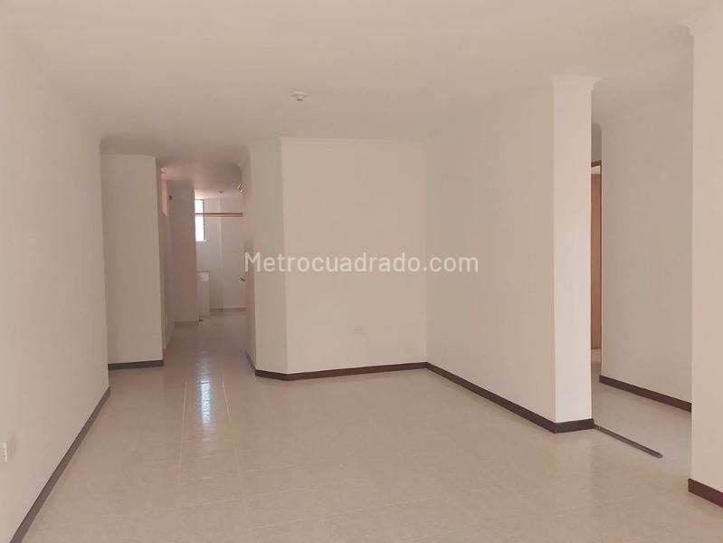 Apartamento de 3 Alcobas en Laureles, cerca a todo - 3