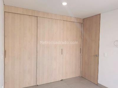 Apartamento en arriendo en Belen, Medellín · foto 8 de 14