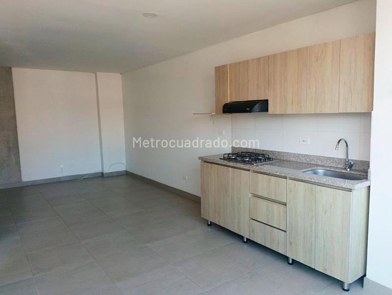 Estudio Tipo Loft Amoblado de 1 Alcoba en Belén - 6