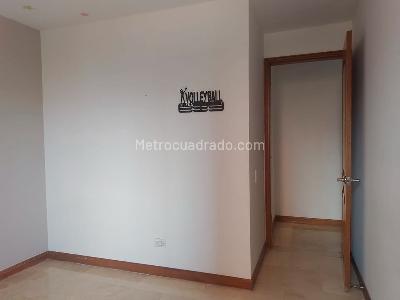 Apartamento en venta en Laureles, Medellín · foto 8 de 18