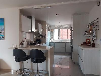 Apartamento en venta en Laureles, Medellín · foto 7 de 17