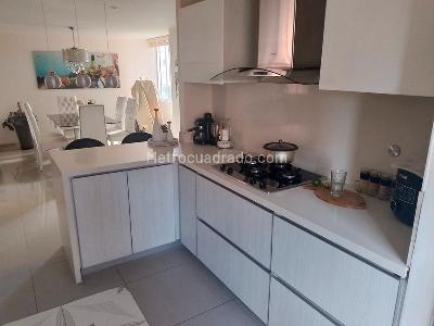 Apartamento en venta en Laureles, Medellín · foto 8 de 17