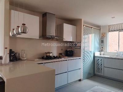 Apartamento en venta en Laureles, Medellín · foto 9 de 17