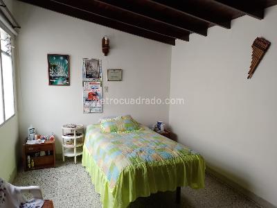 Casa de 4 alcobas en venta en Laureles, Medellín, 200 m² · foto 10 de 20