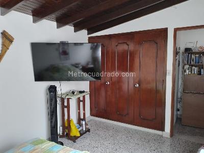 Casa de 4 alcobas en venta en Laureles, Medellín, 200 m² · foto 11 de 20