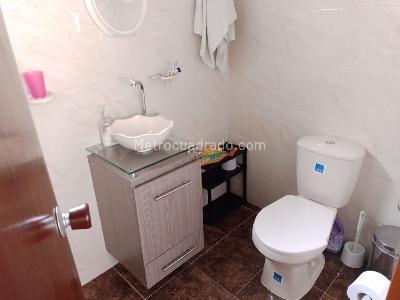 Casa de 4 alcobas en venta en Laureles, Medellín, 200 m² · foto 17 de 20