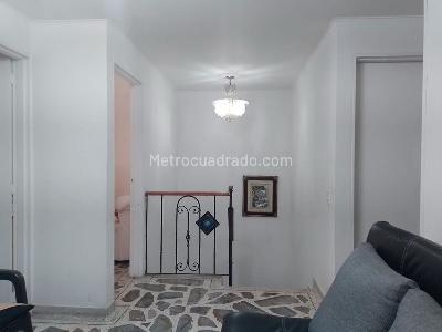 Apartamento de 3 alcobas en venta en La America, Medellín, 124 m² · foto 16 de 19