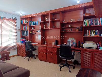 Casa de 4 alcobas en venta en Belen, Medellín, 288 m² · foto 17 de 19