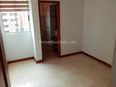 Apartamento en venta en Laureles, Medellín · foto 12 de 19