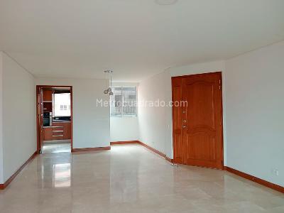 Apartamento en venta en Laureles, Medellín · foto 3 de 19