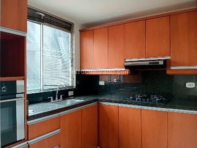 Apartamento en venta en Laureles, Medellín · foto 7 de 19