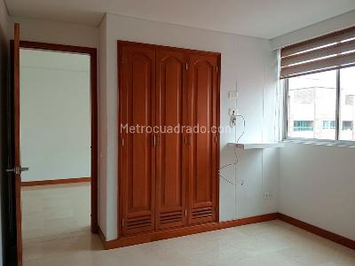Apartamento en venta en Laureles, Medellín · foto 9 de 19