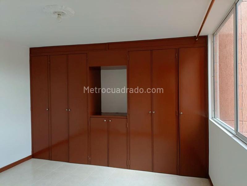 Apartamento de 3 Alcobas en Belén con Balcón y Parqueadero - 6