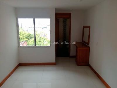 Apartamento de 3 alcobas en venta en Laureles, Medellín, 106 m² · foto 11 de 19