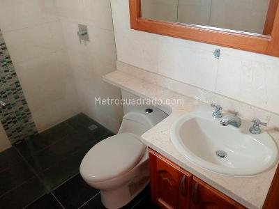 Apartamento de 3 alcobas en venta en Laureles, Medellín, 106 m² · foto 17 de 19