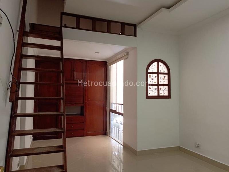 Elegant 5BR House with Jacuzzi in Belen - 7