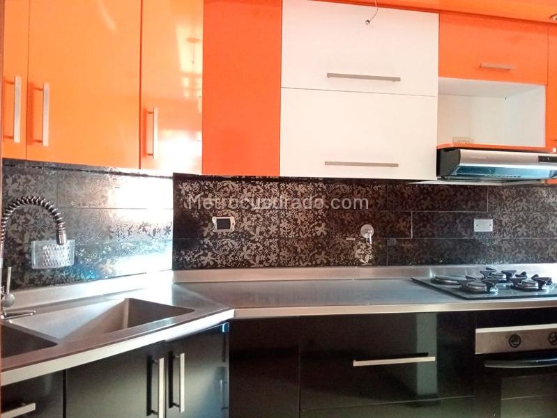 Apartamento Amplio de 3 Alcobas cerca a Restaurantes en Laureles - 7