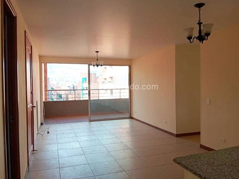 3BR Apartment in Laureles - 3
