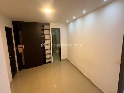 Apartamento de 3 alcobas en arriendo en Laureles, Medellín, 105 m² · foto 7 de 14