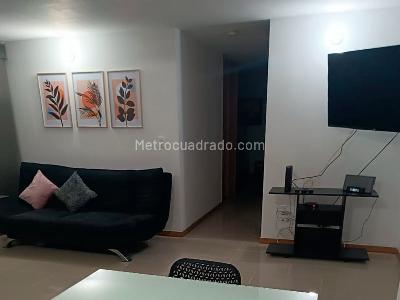 Apartamento en arriendo en Belen, Medellín · foto 3 de 13