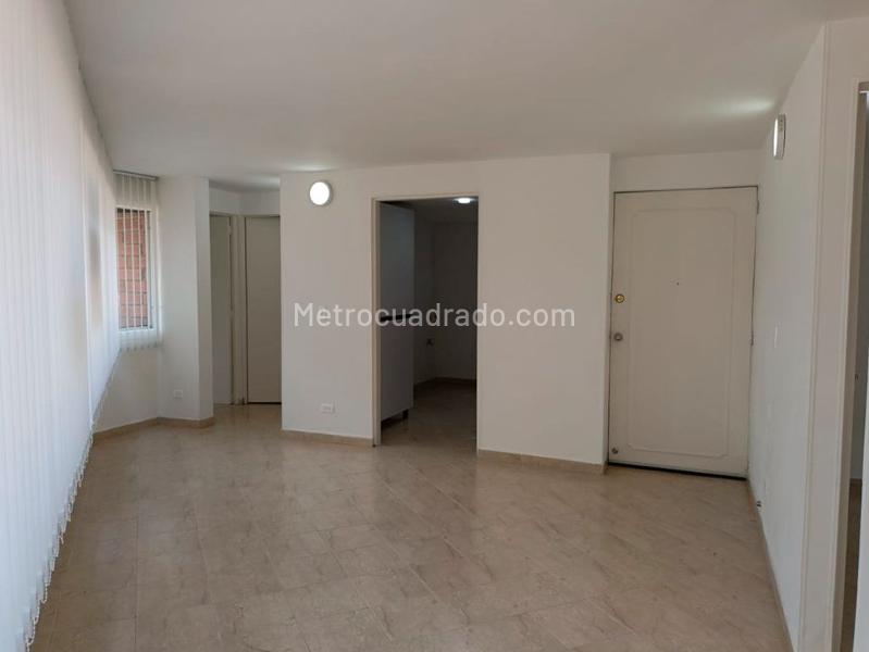 Cozy 3BR Apartment Near Belen