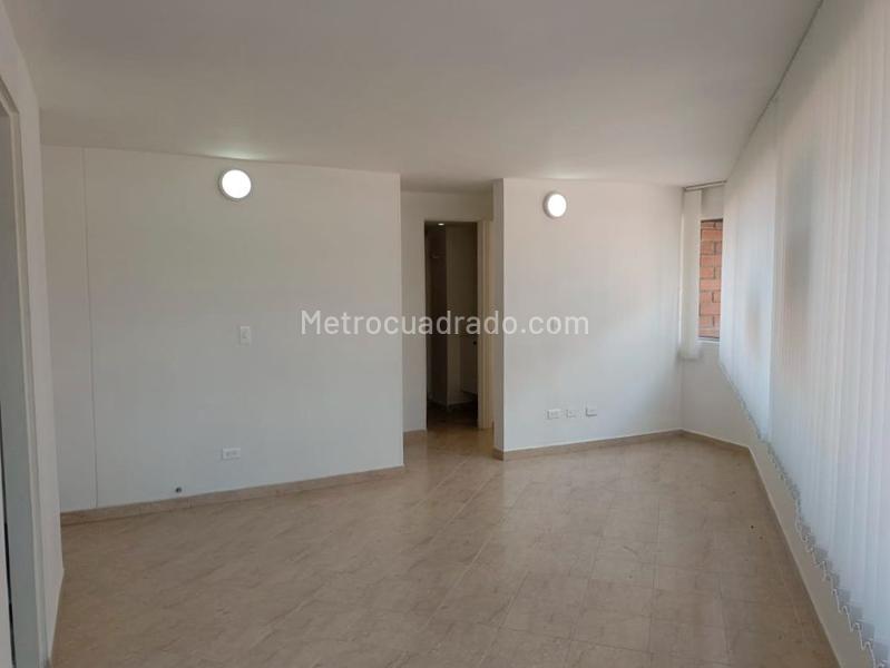 Cozy 3BR Apartment Near Belen - 4