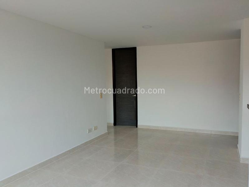 Modern 3BR Apartment in Belen - 2