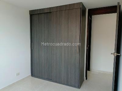 Apartamento en arriendo en Belen, Medellín · foto 7 de 13