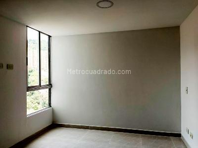 Apartamento en arriendo en Belen, Medellín · foto 8 de 13