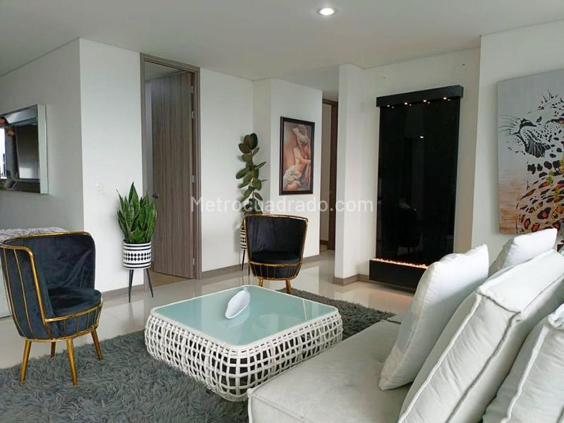 Apartamento Amoblado de 3 Alcobas en Arriendo en Itagüí - 4