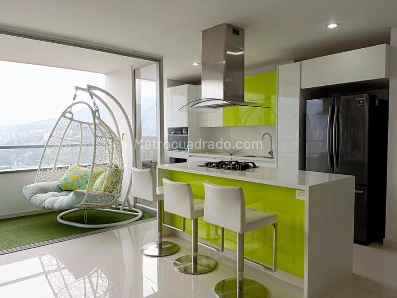 Apartamento Amoblado de 3 Alcobas en Arriendo en Itagüí - 7