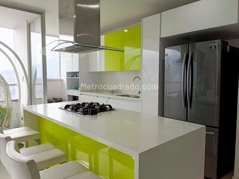 Apartamento Amoblado de 3 Alcobas en Arriendo en Itagüí - 8