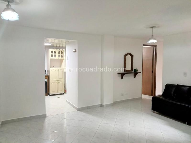 3BR Apartment with Pool in Gated Community Belen - 3