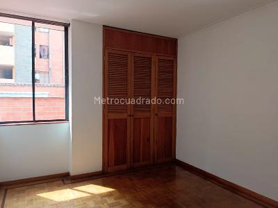 Apartamento de 3 alcobas en venta en Laureles, Medellín, 115 m² · foto 11 de 16