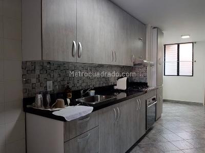 Apartamento de 3 alcobas en venta en Laureles, Medellín, 115 m² · foto 7 de 16