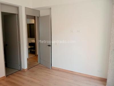 Apartamento de 3 alcobas en venta en Laureles, Medellín, 134 m² · foto 11 de 19