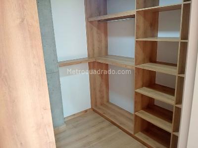 Apartamento de 3 alcobas en venta en Laureles, Medellín, 134 m² · foto 14 de 19