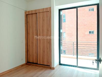 Apartamento de 3 alcobas en venta en Laureles, Medellín, 134 m² · foto 8 de 19